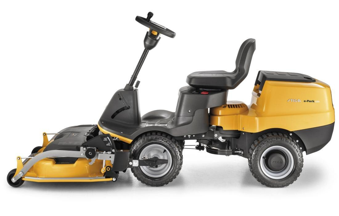 Stiga Traktor akumulatorowy e-Park 220 Stiga Traktor akumulatorowy e-Park 220