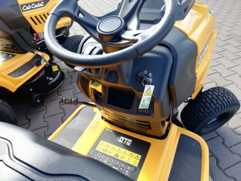 Traktorek kosiarka CubCadet LT2 NR92