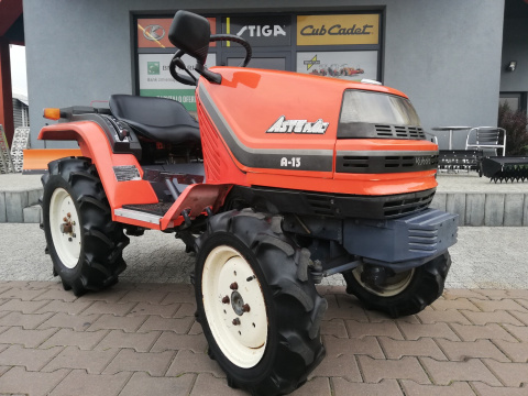 Japoński traktor ogrodowy Kubota Aste A13