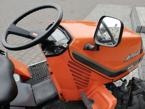 Japoński traktor ogrodowy Kubota Aste A13