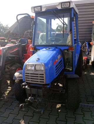 Ciągnik Iseki 3135A