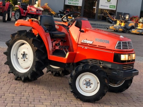 Ciągnik Kubota Saturn X24