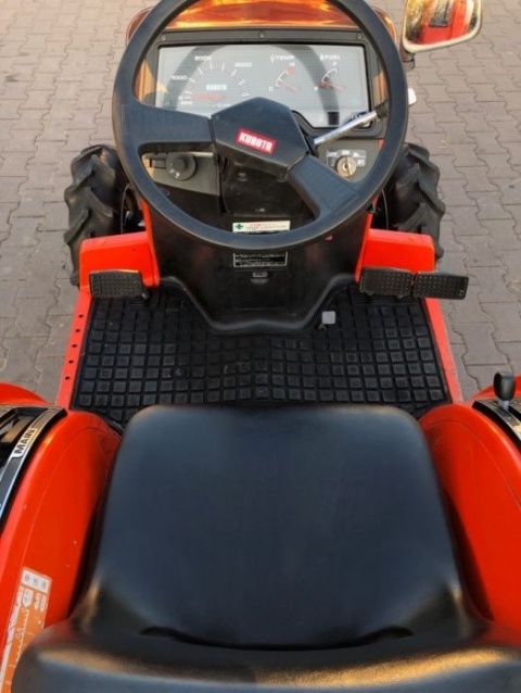 Ciągnik Kubota Saturn X24