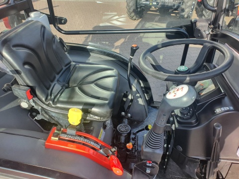 Ciągnik Rolniczy Mitsubishi VST 927 ( 27 KM )