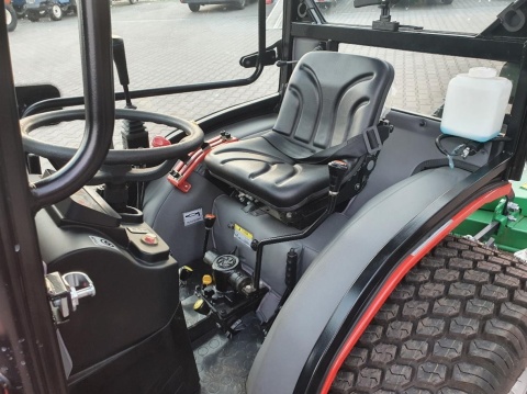 Ciągnik Rolniczy Mitsubishi VST 927 ( 27 KM )