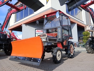 Ciągnik Yanmar F155