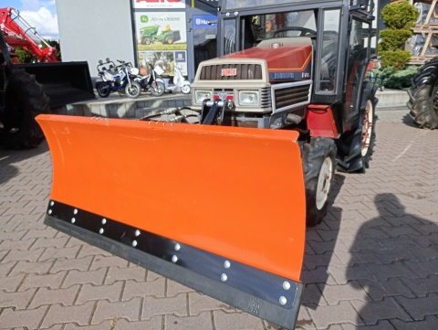 Ciągnik Yanmar F155