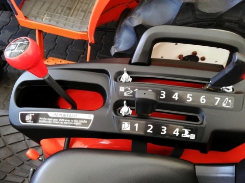 Nowy traktor japoński Kubota A211N 4x4 diesel 21KM