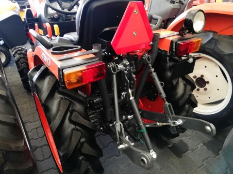 Nowy traktor japoński Kubota A211N 4x4 diesel 21KM