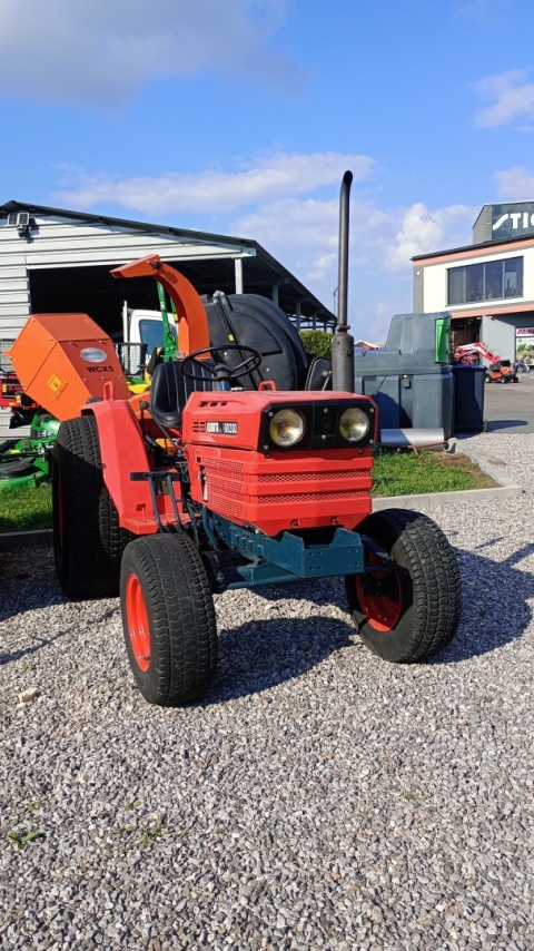 Ciągnik Kubota B8200