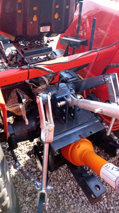 Ciągnik Kubota B8200