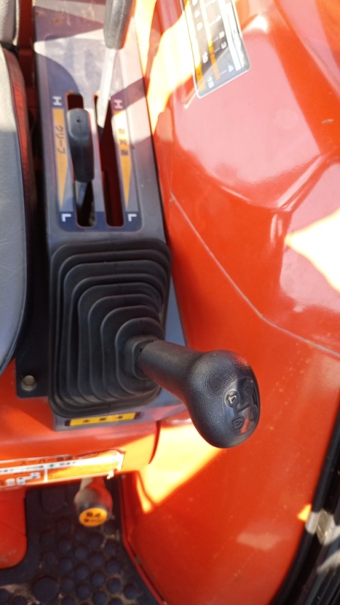 Ciągnik Kubota Grandel Gl 240 Z Kabiną