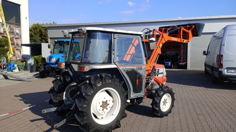 Ciągnik Kubota GL-29 z Kabiną i Ładowaczem