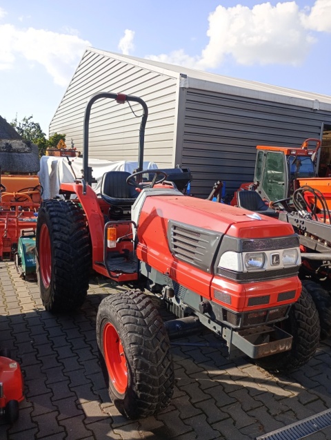 Ciągnik Kubota 4200