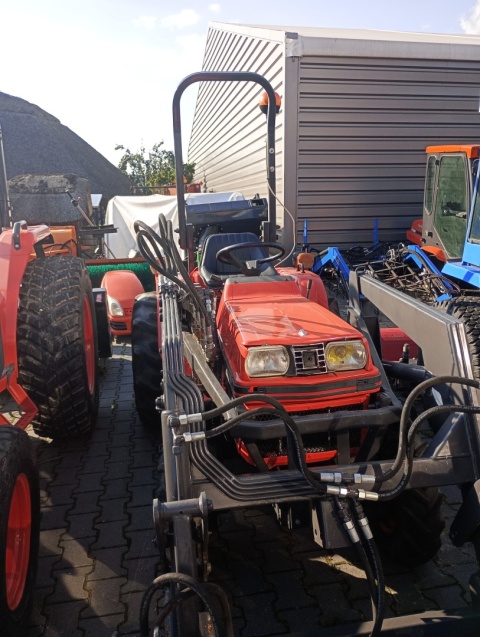 Ciągnik Kubota B2150 HD