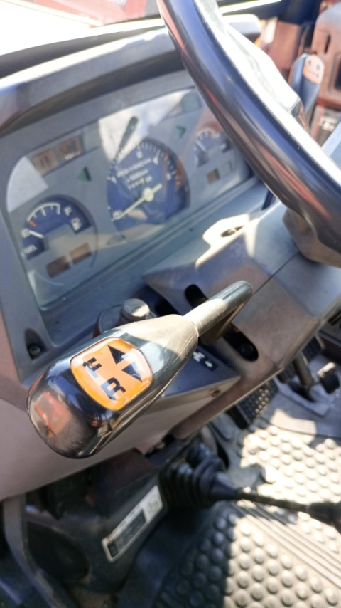 Ciągnik Kubota Grandel 3680 z Kabiną i Pługiem typu V
