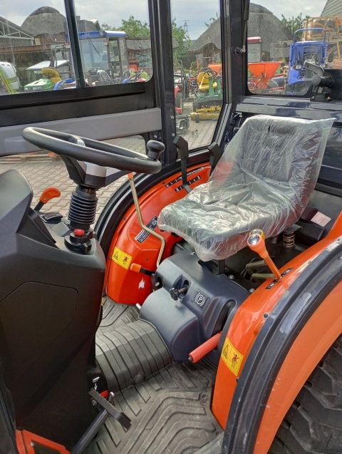 Ciągnik Prokmar T25 - 25 KM + Przyczepka Metal Fach - ZESTAW ŚWIĄTECZNY