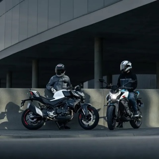 Motocykl CFMOTO 450NK