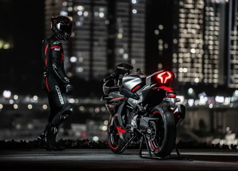 Motocykl CFMOTO 450SR