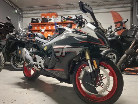 Motocykl CFMOTO 450SR