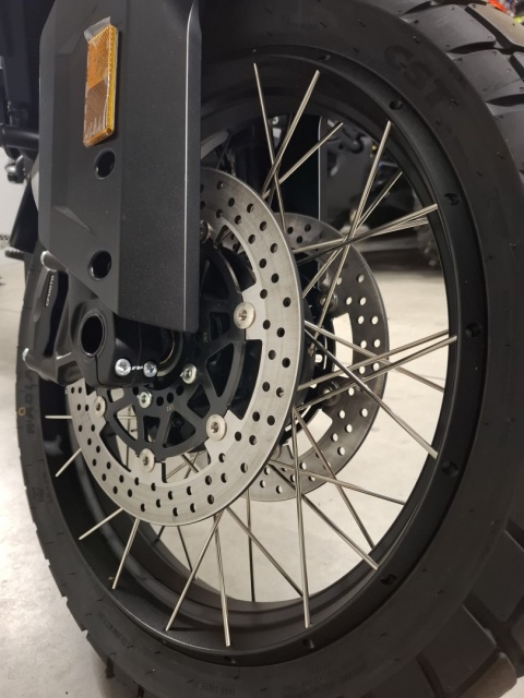 Motocykl CFMOTO 700 MT 2025