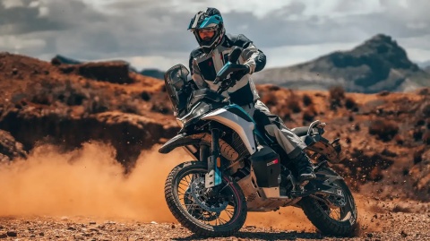 Motocykl CFMOTO 800 MT-X