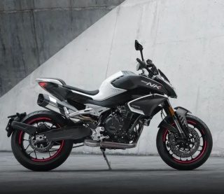 Motocykl CFMOTO 800MK