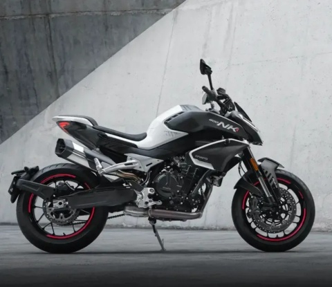 Motocykl CFMOTO 800MK