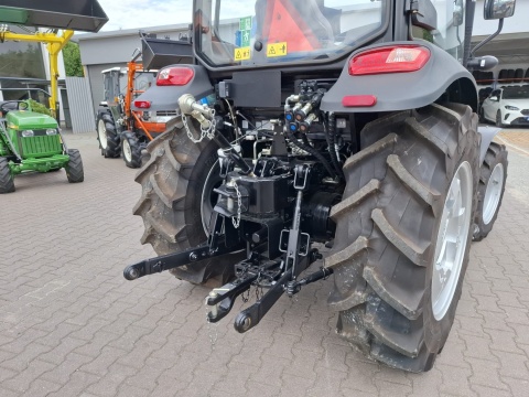 Ciągnik rolniczy LOVOL M504 Z PŁUGIEM I SOLARKĄ - ZESTAW ZIMOWY - 50 KM