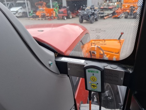Ciągnik rolniczy LOVOL M504 Z PŁUGIEM I SOLARKĄ - ZESTAW ZIMOWY - 50 KM