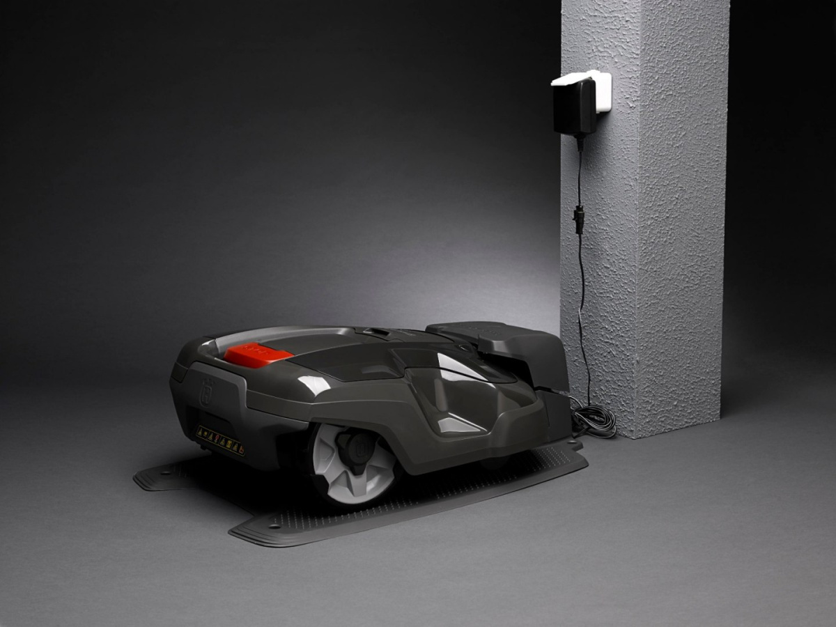 Husqvarna Automower® 105 Husqvarna Automower® 105
