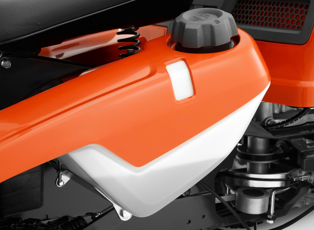 Husqvarna RC 320Ts AWD Husqvarna RC 320Ts AWD