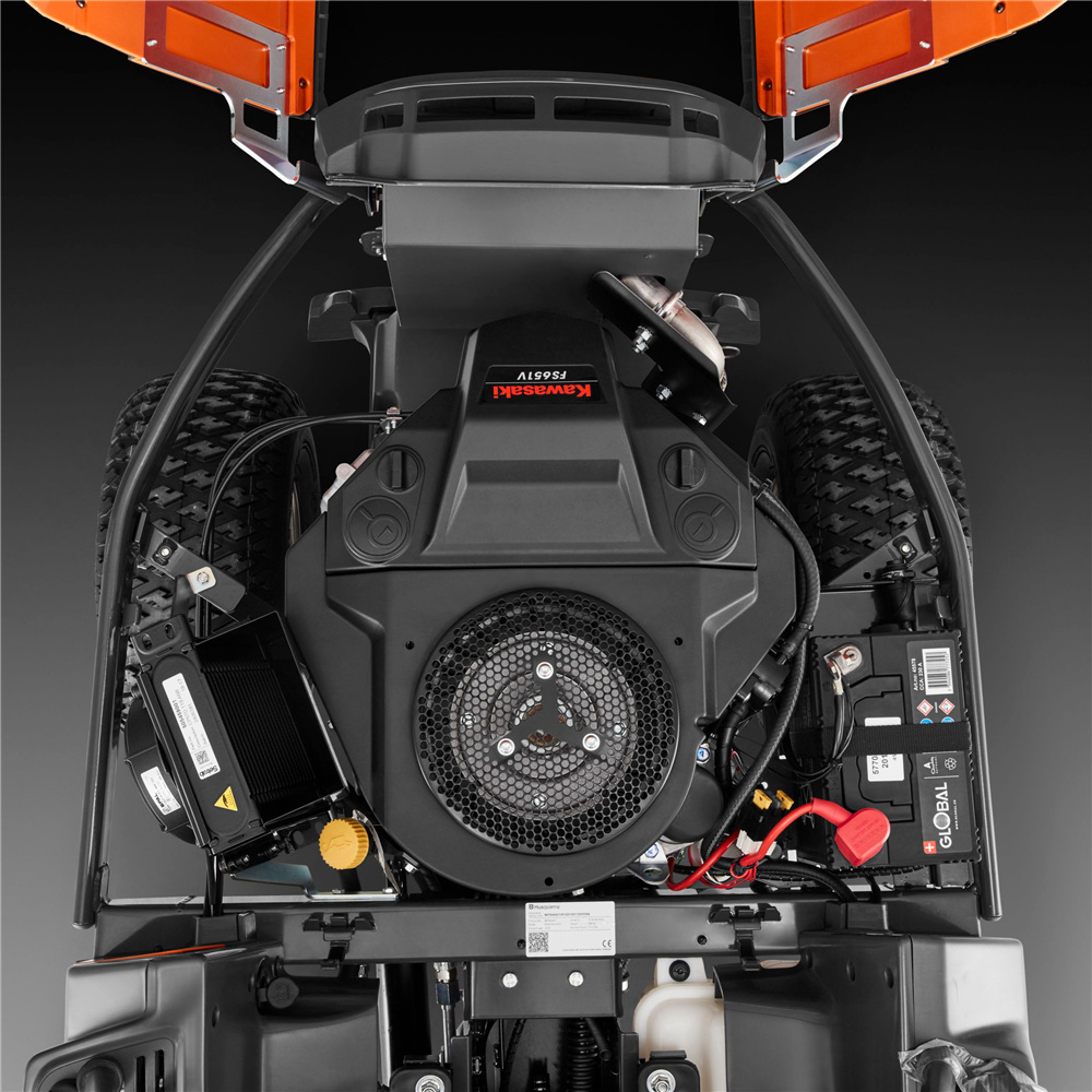 Husqvarna R 420TsX AWD Husqvarna R 420TsX AWD