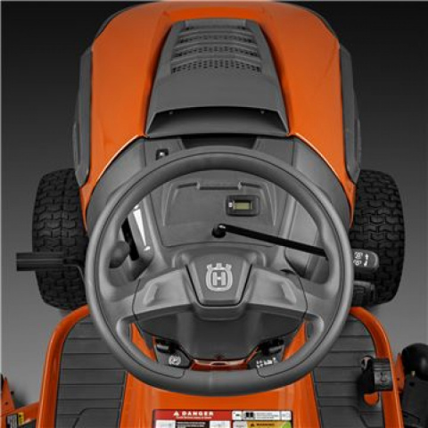 Traktorek kosiarka Husqvarna TC 138L Traktorek kosiarka Husqvarna TC 138L