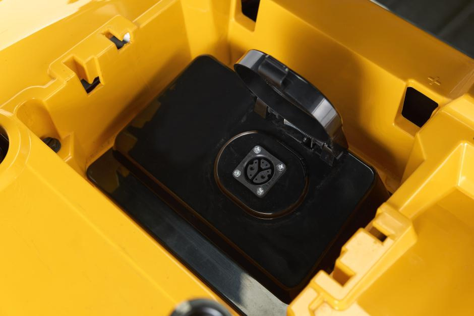 Traktor ogrodowy akumulatorowy e-Ride C500 Traktor ogrodowy akumulatorowy e-Ride C500