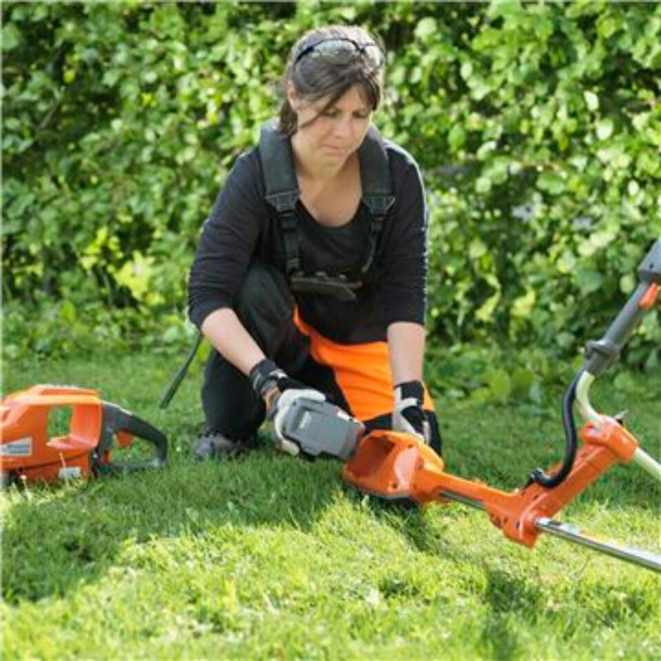 Dmuchawa akumulatorowa Husqvarna 320iB Dmuchawa akumulatorowa Husqvarna 320iB
