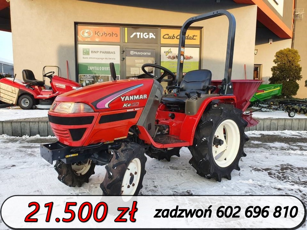 Traktorek YANMAR Ke50 diesel 15KM 4x4 z posypywarką/solarką 200 litrów