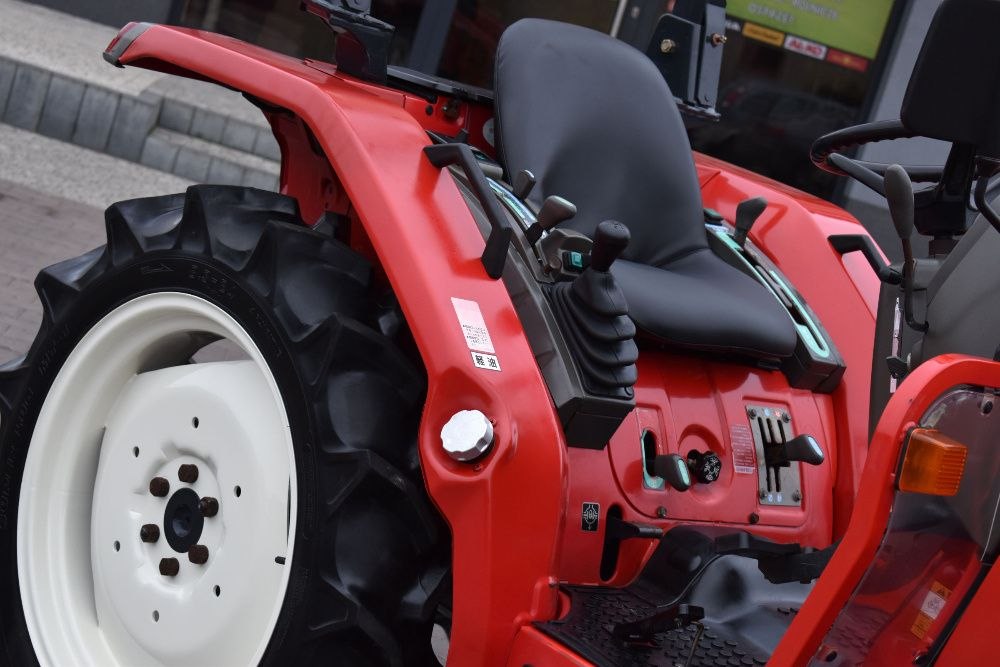 Mini traktorek ogrodniczy komunalny Yanmar AF 210 wspomaganie rewers Radomsko - image 1
