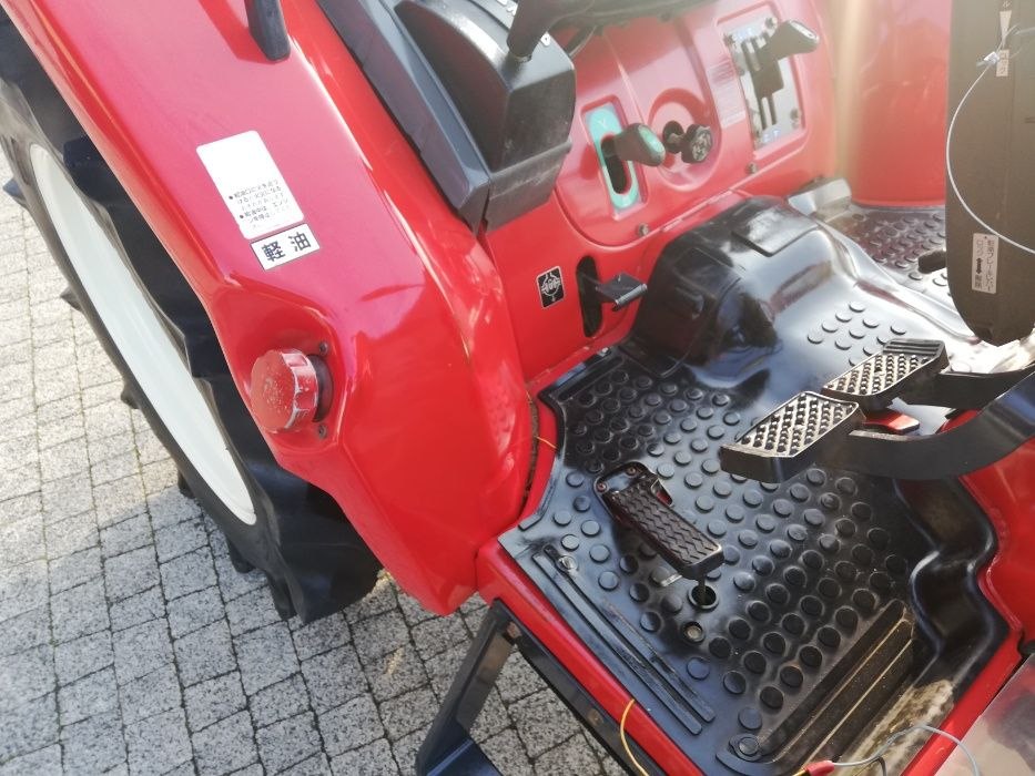 mini traktor YANMAR AF230 23KM wspomaganie rewers ROPS diesel 4x4 Radomsko - image 1