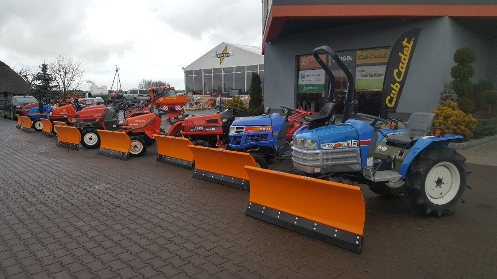 Traktor japoński diesel 4x4 z pługiem śnieżnym 150 cm odśnieżarka Radomsko - image 1