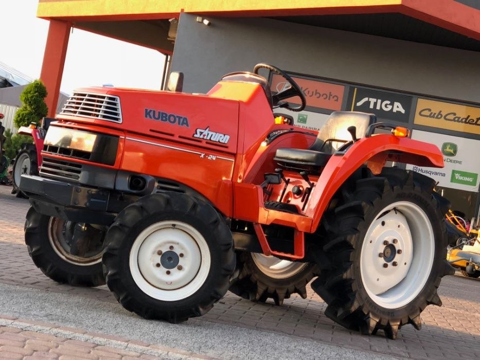 Minitraktorek wolnobieżny Kubota Saturn X24 napęd 4x4 moc 24KM wspomag Radomsko - image 1