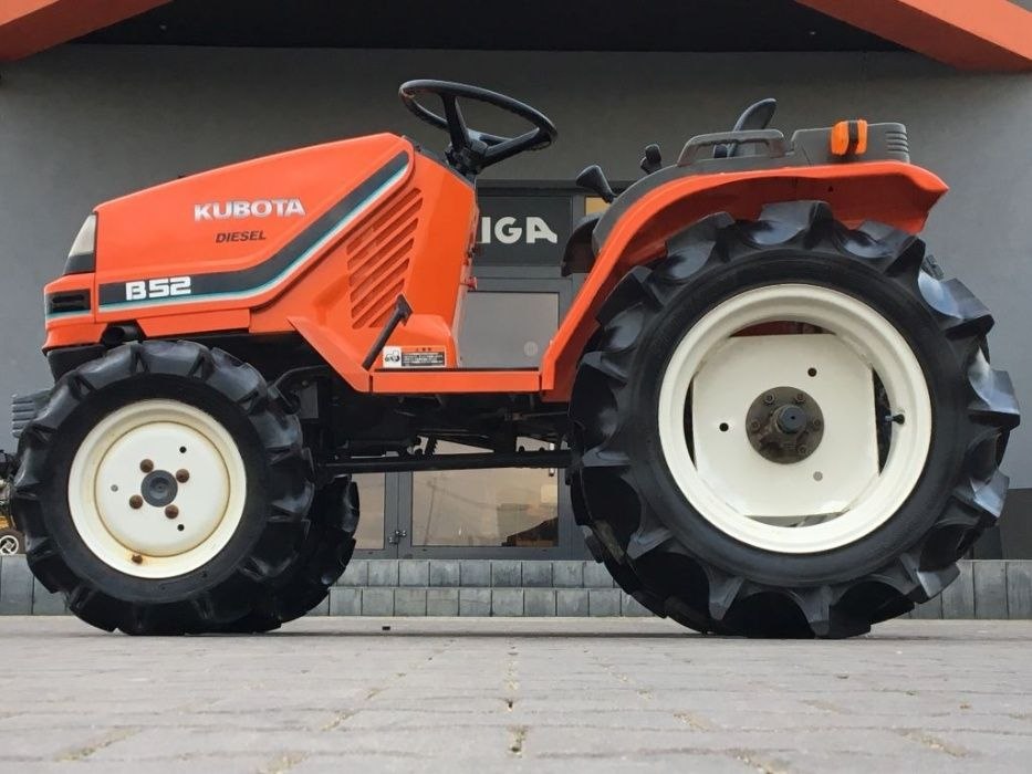 Traktor Mini Ciągnik Kubota B52 4x4, 15 KM, manual, idealny, gwarancja Radomsko - image 1
