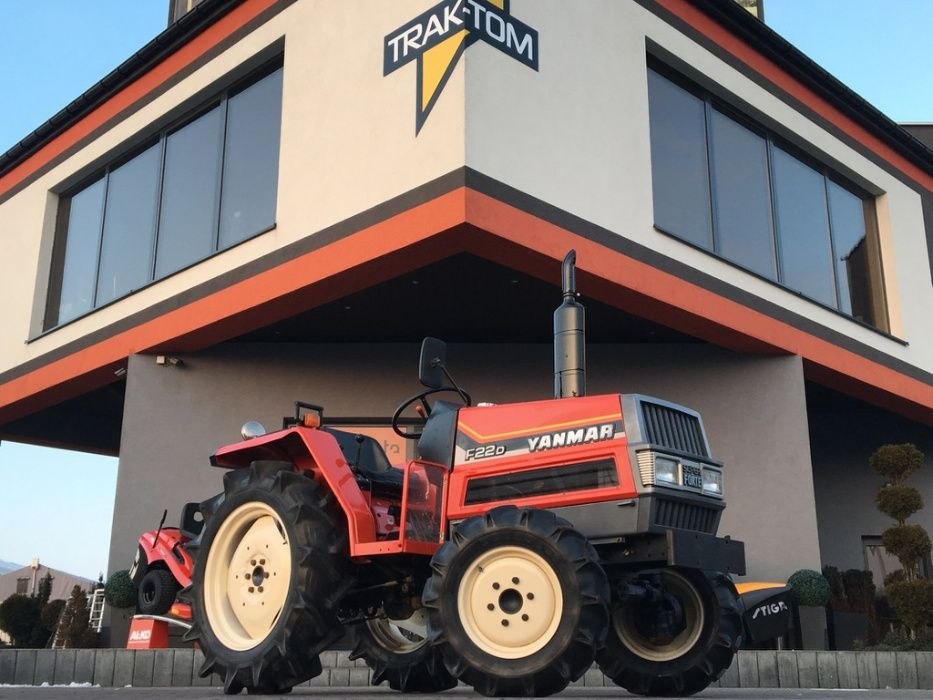 Mini traktorek Yanmar F22D 4x4, manual, idealny stan, odśnieżanie Poczesna - image 1