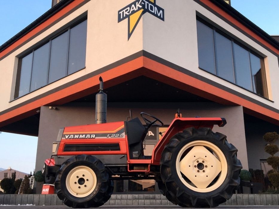 Mini traktorek Yanmar F22D 4x4, manual, idealny stan, odśnieżanie Poczesna - image 1