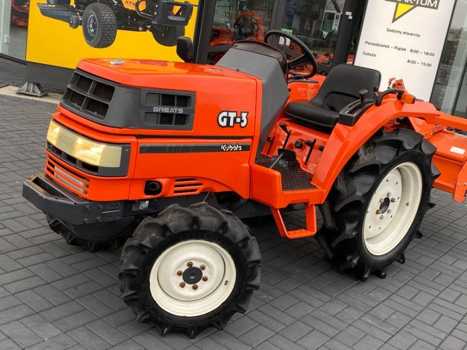Traktorek Kubota GT3 12 biegów manual, diesel 4WD, 21 KM 4 cylindry Poczesna - image 1